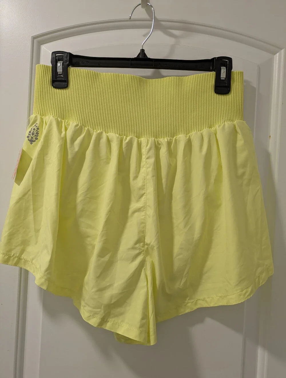 🪷 Free People FP Movement Carpe Diem Shorts In Sour Citrus, XL